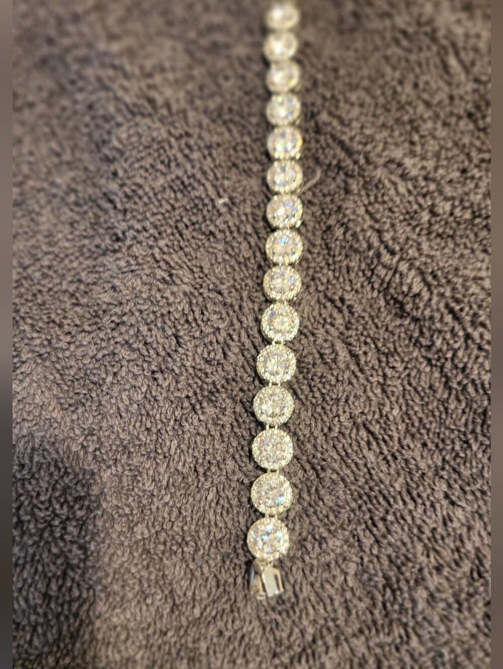 Sparkling Round Crystal Tennis Bracelet - Silver Tone 7.5 Inches